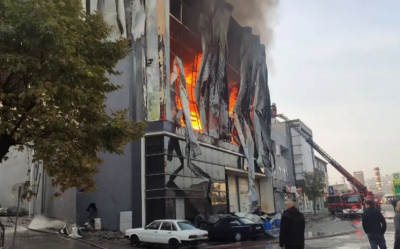 KOCAELİ'DE KOZMETİK FABRİKASINDA ÇIKAN YANGINDA ÖLÜ SAYISI 7'YE YÜKSELDİ