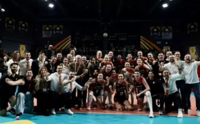 ECZACIBAŞI KUPA VOLEY'DE YARI FİNALE YÜKSELDİ