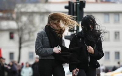 ÖNCE BAHAR SONRA FIRTINA VE KAR