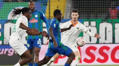 ALANYASPOR TEK GOLLE DEPLASMANDA GALİBİYETE UZANDI