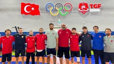 MİLLİ GÜREŞÇİLER, MACARİSTAN'DA MİNDERE ÇIKACAK