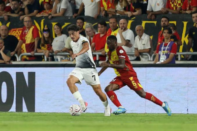 İZMİR'DE 6 GOL, KIRMIZI KART, PENALTI VE PROTESTO