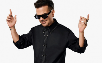 Kenan Doğulu'dan Aşkın Sınır Tanımaz Çağrısı: 'Ne İstersen O'