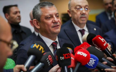 ÖZGÜR ÖZEL EMEKLİLERE SESLENDİ: ÇALIŞMALARIMIZ SÜRECEK