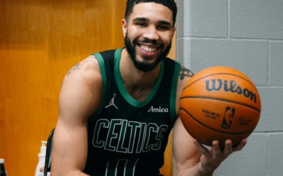 BOSTON CELTİCS'İN YILDIZI JAYSON TATUM'DAN TARİHİ TRİPLE-DOUBLE