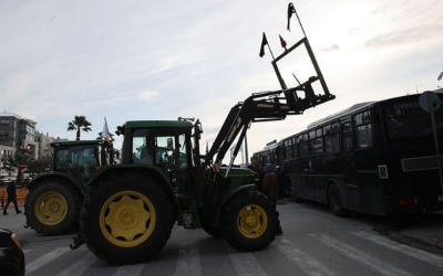 YUNANİSTAN'DA ÇİFTÇİ PROTESTOLARI SÜRÜYOR
