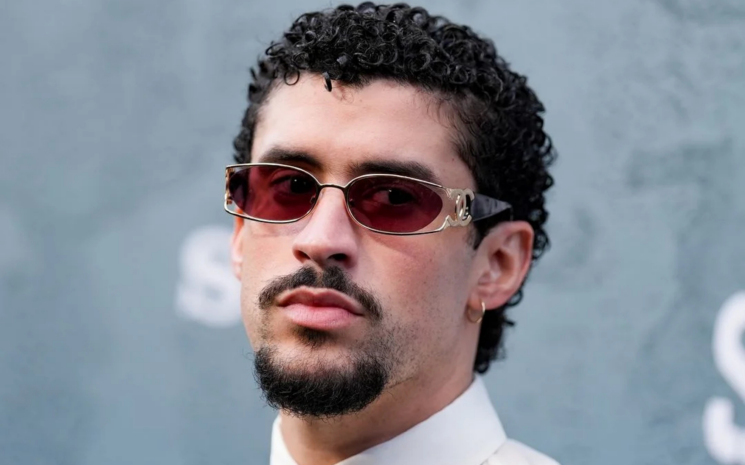 Bad Bunny Super Bowl sahnesiyle ilk Emmy'sini kazandı