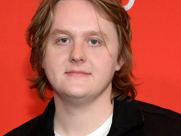 Lewis Capaldi  London Muzik Ödülleri 2021'de  4 ödül aldı