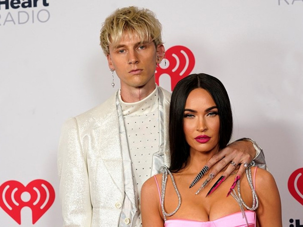 Megan Fox ve Machine Gun Kelly nişanlandı