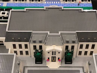 Drake, Toronto'daki malikanesinin Lego tasarımını paylaştı.