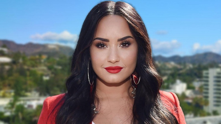 Demi Lovato şu anda gerçekleştirdiği turnesinin son turnesi olduğunu acıkladı