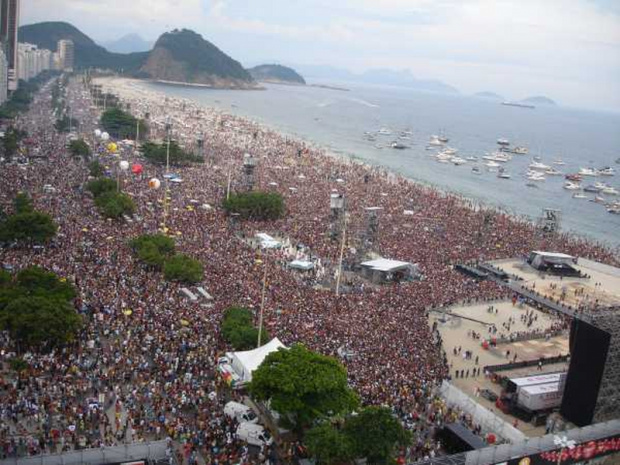 The Rolling Stones Copacabana Beach konserinin tamamını yayınlayacak