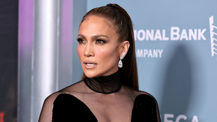 Jennifer Lopez'in sosyal medya hesapları karardı