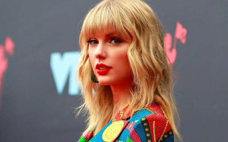 Taylor Swift hayranları için endişe duyduğunu söyledi.
