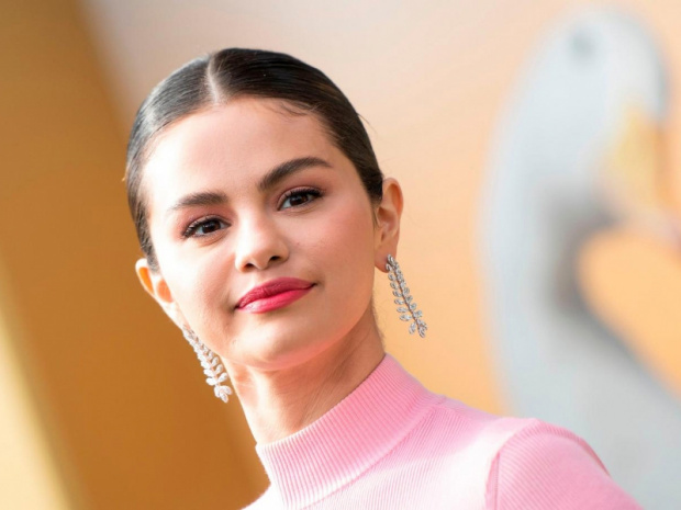 Selena Gomez dünya liderlerine ulaşarak Covid 19 aşısına erişimlerin artırılmasını rica etti