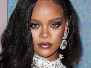 Rihanna mahkemelik oldu