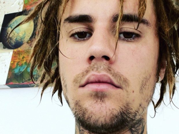 Justin Bieber kötü fotoğraflarını kullanan medyayı uyardı