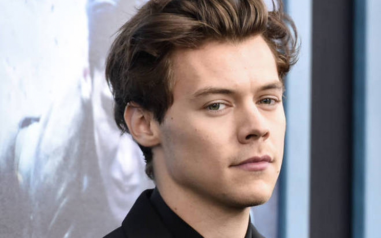 Harry Styles, hafta sonu Saturday Night Live'ın konuğuydu