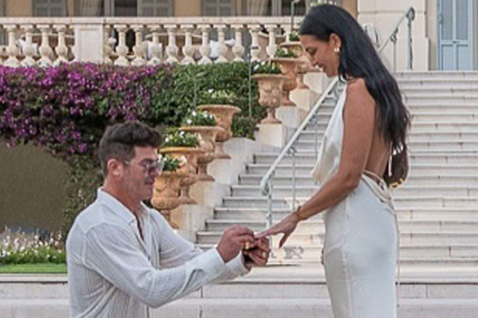 Robin Thicke, April Love Geary'e ikinci kez evlenme teklif etti