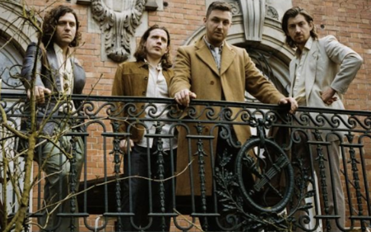 Arctic Monkey'den video