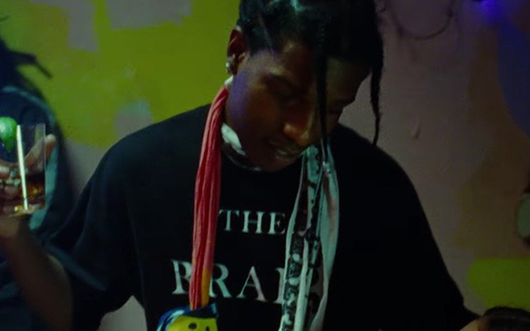 A$AP Rocky, Tame Impala sample'ı kullandığı yeni şarkısını paylaştı.