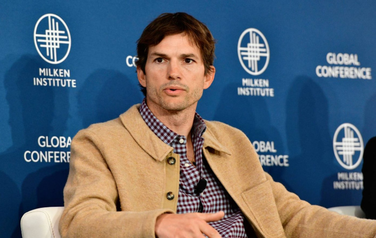 Ashton Kutcher yapay zekayı kullanarak bir filmi  yapmanın mümkün olduğunu öne sürdü