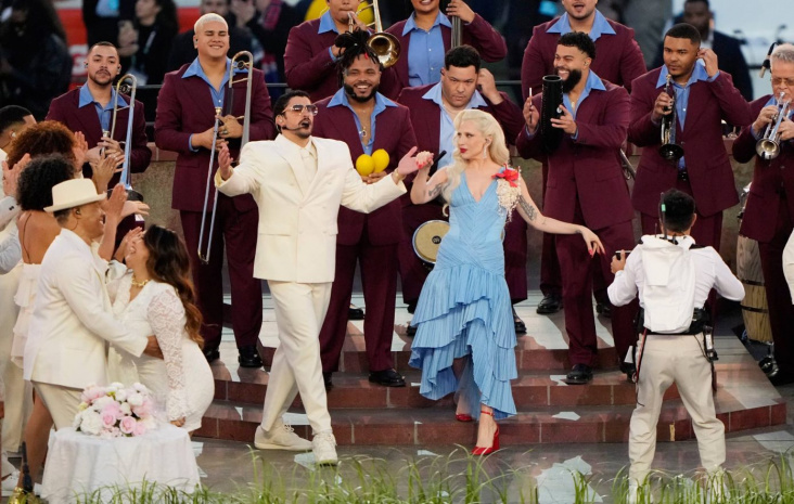 Bad Bunny, Lady Gaga ve Ricky Martin Super Bowl'da hayran bıraktı