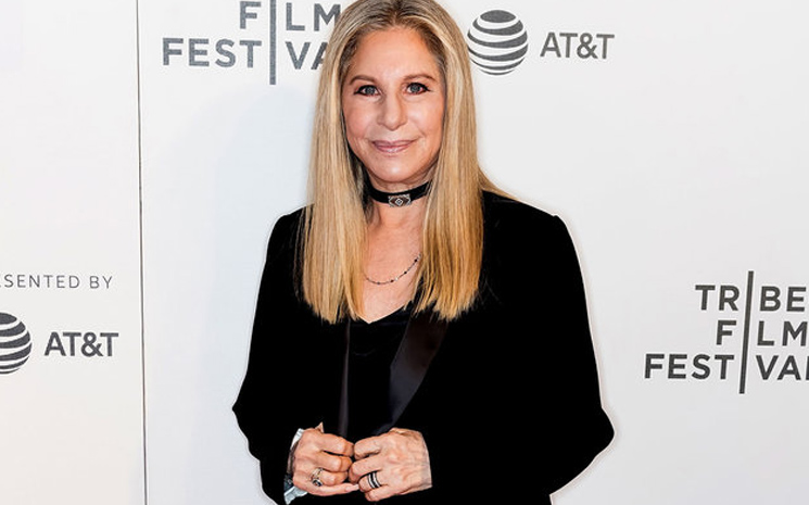 Barbra Streisand yeni arkadaşını paylaştı.