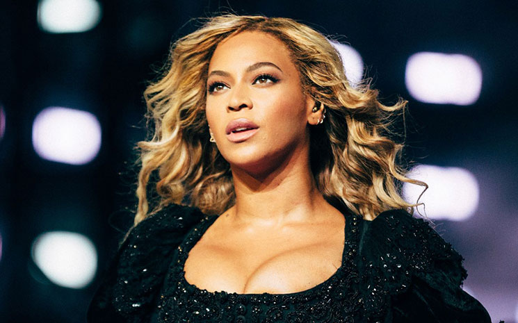 Beyonce, City of Hope galasında 11 Ekim'de Los Angeles'ta sahne alacak.