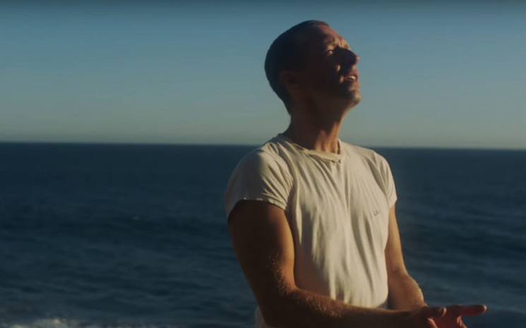 Coldplay, yeni müzik videosunu sevenleri ile paylaştı