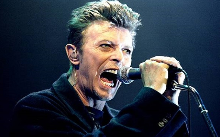 David Bowie \"Yüzüklerin Efendisi\" sesinde oynayacakmış.