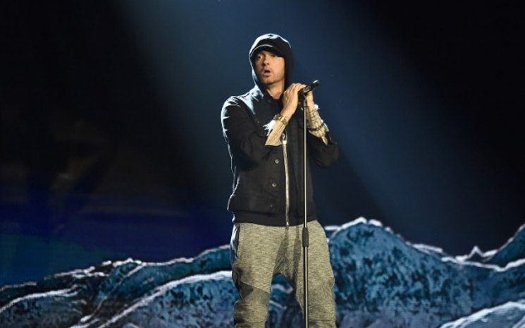 Eminem yeni bir diss paylaştı