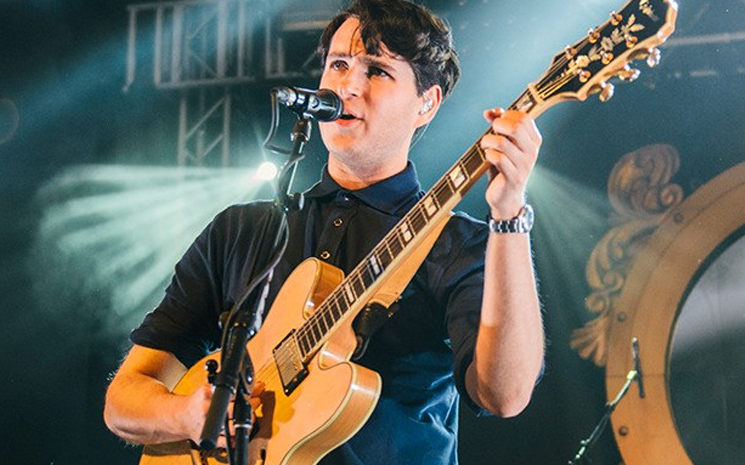 Ezra Koenig ve Haim yeni bir covera imza attı.