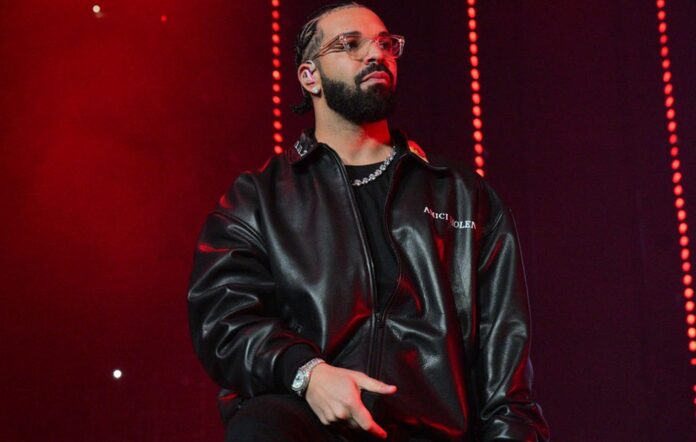 Drake, hafta sonu konserinde hayranına 50.000 dolar hediye etti