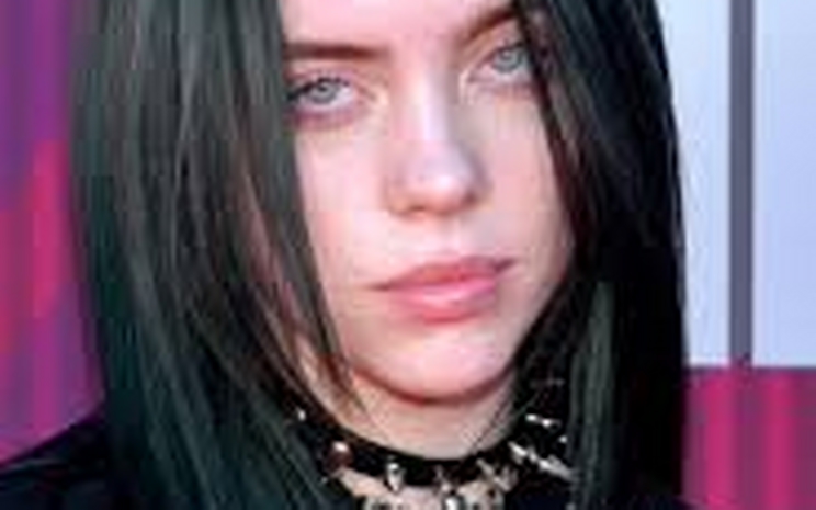 Billie Eilish turne tarihlerini erteledi