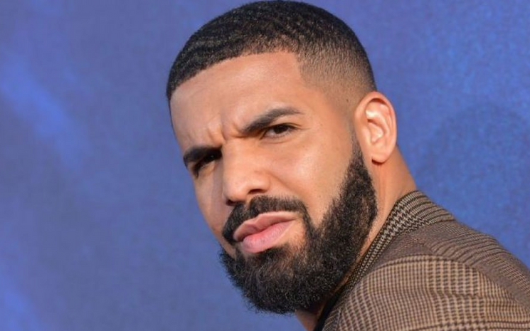 Drake'e şok Dava.