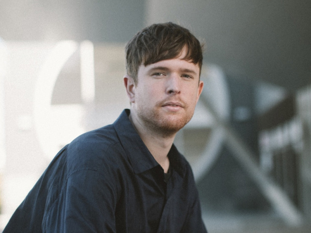 James Blake yeni şarkısını yayınladı.