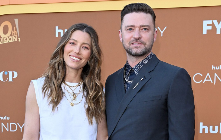 Jessica Biel, Justin Timberlake'in yeni şarkısı Selfish'i dinlemeden duramıyor
