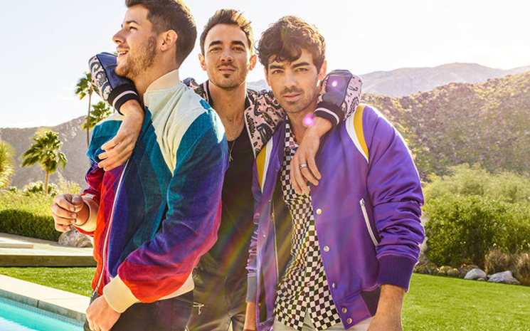 Jonas Brothers yeni şarkıyla geliyor.