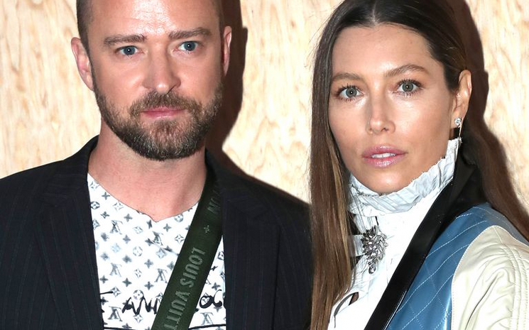 Justin Timberlake eşi Jessica Biel'den özür diledi.