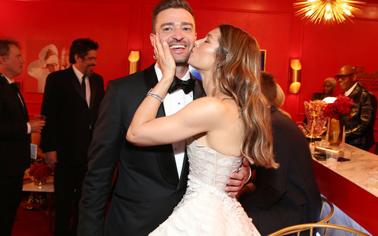 Justin Timberlake  Jessica Biel ile nasıl tanıştığını anlattı.