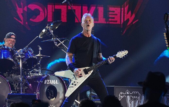 Metallica'dan albümün ikinci şarkısı geldi