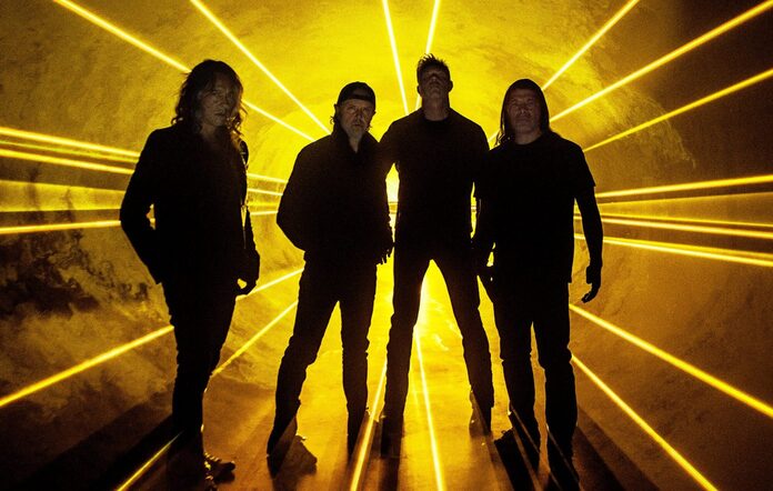 Metallica yeni şarkısını Tik Tok'da tanıttı ve hayranlarını düet yapmaya davet etti