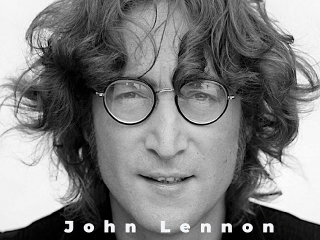 John Lennon'in kendini öldüren  Mark Chapman için imzaladığı albüm açık arttırmada