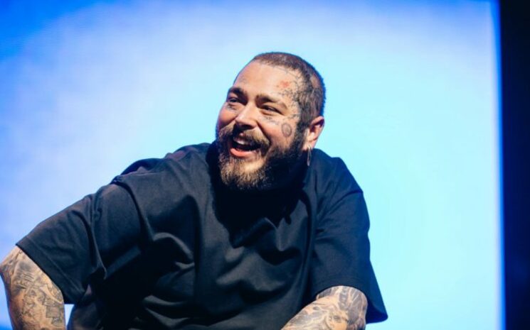 Post Malone baba olacağı için çok heyecanlı olduğunu açıkladı