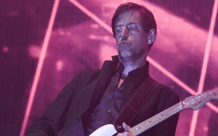 Radiohead üyelerinden Ed O'Brien, solo albüm çıkarıyor.