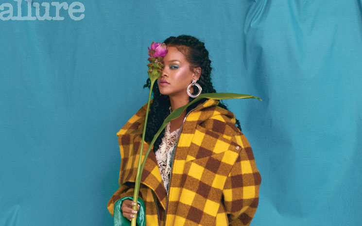 Rihanna Savage koleksiyonu ile dikkatleri üstünde toplamayı başardı.