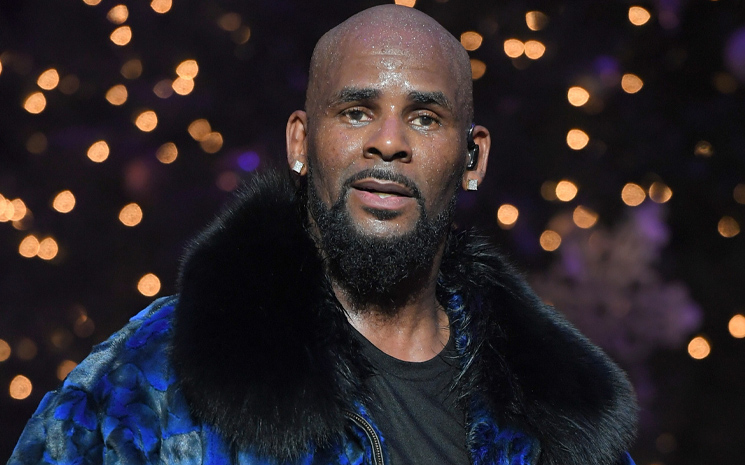 R.Kelly iddaları reddediyor