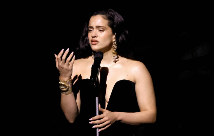 Rosalía yeni albümü 'LUX'u duyurdu