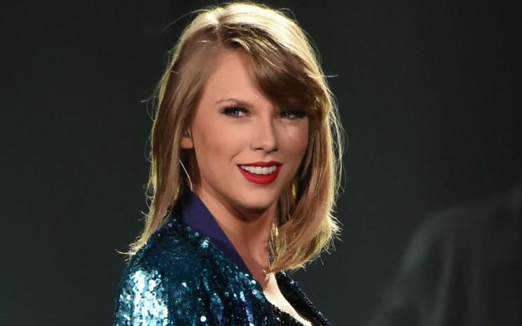Taylor Swift yeni şarkısını paylaştı.